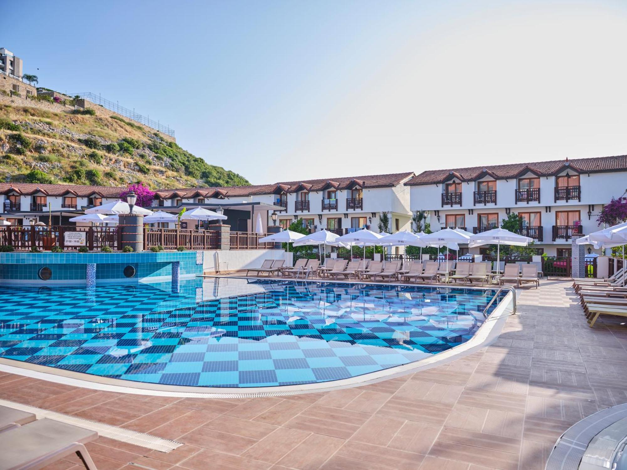 Noxinn Hotels Club Ultra All Inclusive Konaklı エクステリア 写真