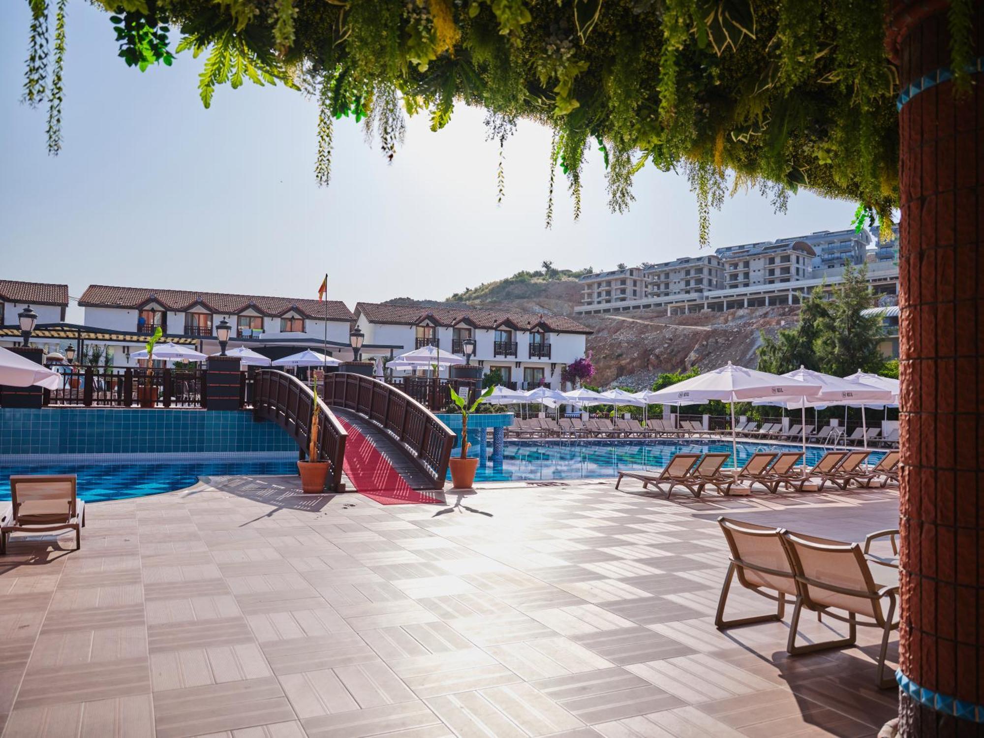 Noxinn Hotels Club Ultra All Inclusive Konaklı エクステリア 写真