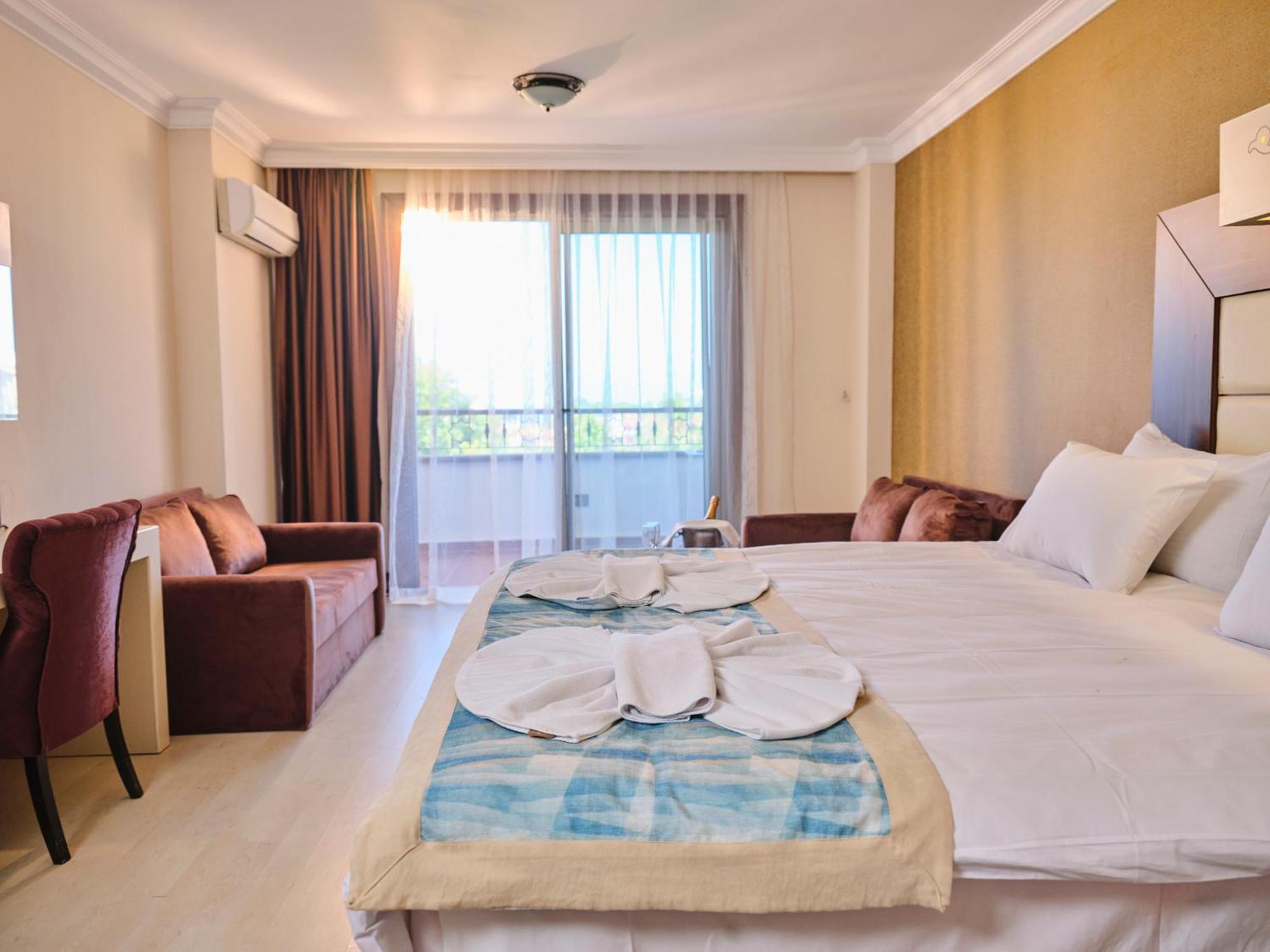 Noxinn Hotels Club Ultra All Inclusive Konaklı エクステリア 写真